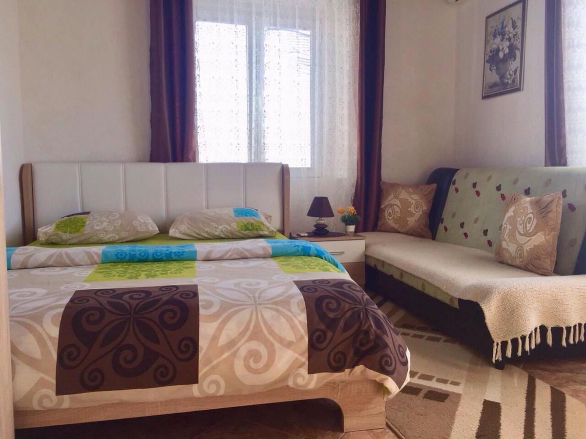 Apartments Zuto Ulcinj Luaran gambar