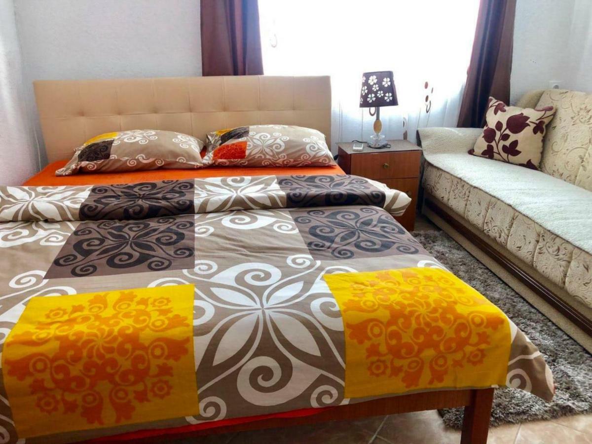 Apartments Zuto Ulcinj Luaran gambar