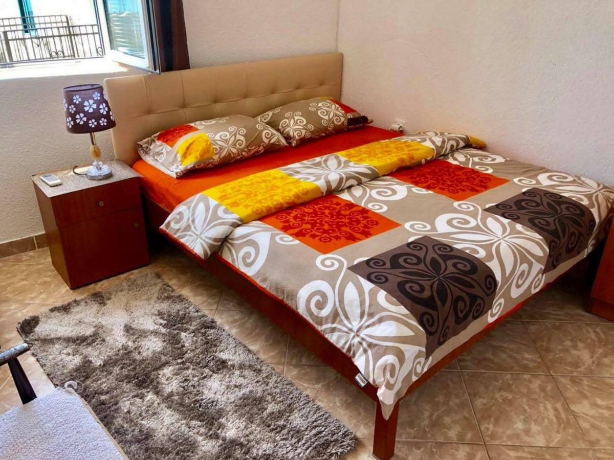 Apartments Zuto Ulcinj Luaran gambar