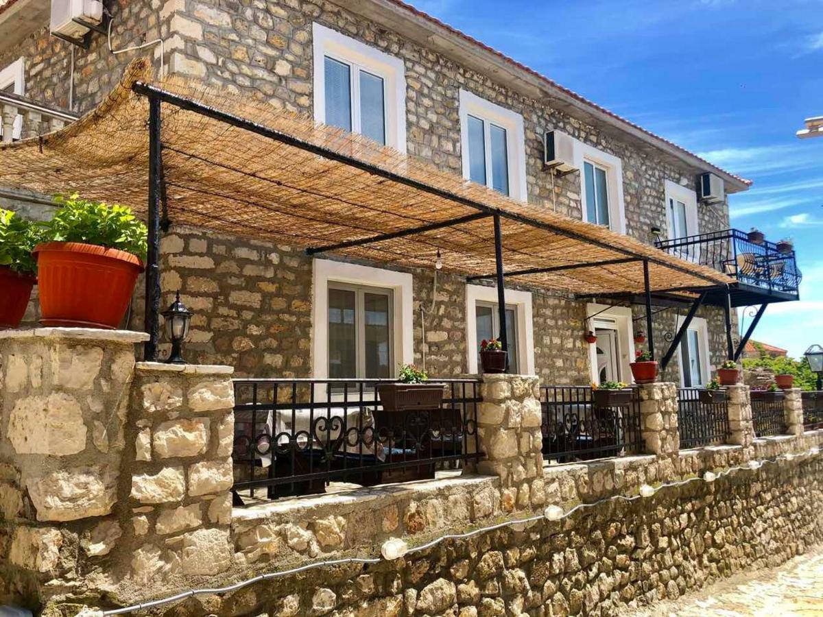 Apartments Zuto Ulcinj Luaran gambar
